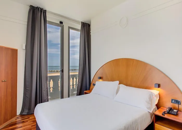 Kursaal Hotel 4*