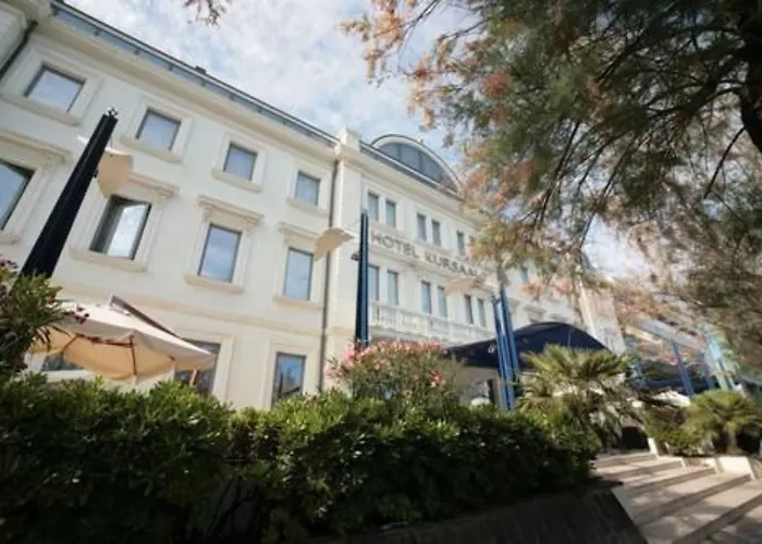 克尔萨尔酒店 4*