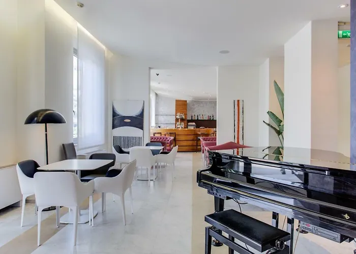 克尔萨尔酒店 卡托利卡